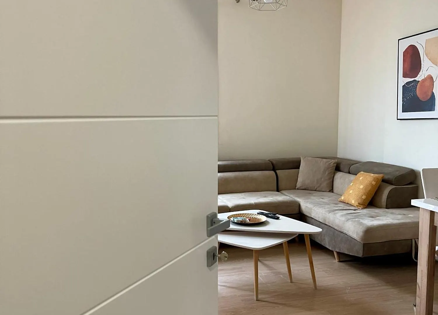Peaceful Condo In City Center Durres